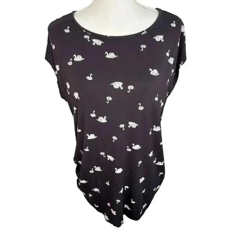 A:Glow Maternity Size Large Short Sleeved Blouse Swan Print